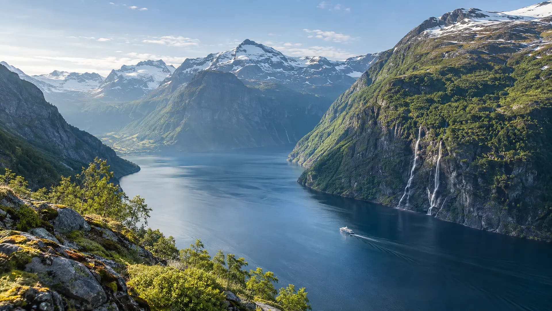 Le Geirangerfjord et ses cascades vus depuis les hauteurs