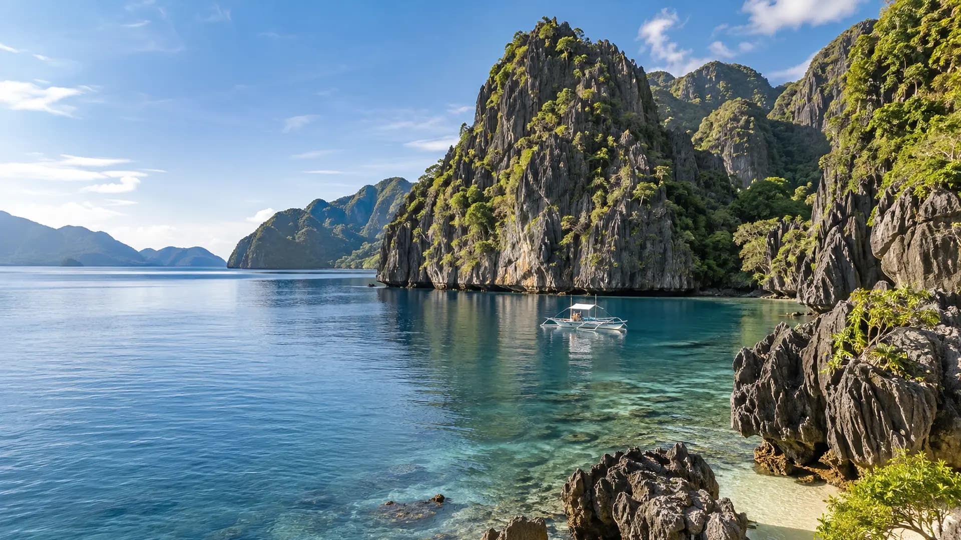 Les falaises calcaires et le lagon d’El Nido à Palawan